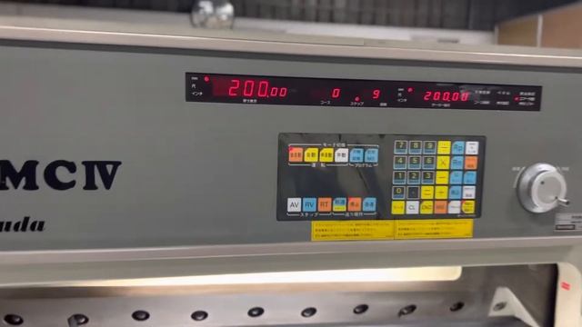 KATSUDA JMC IV “ For Sale “ Paper & Board Cutting Machine, Size “40” Program, Chrome, Air Tabel. смотреть онлайн