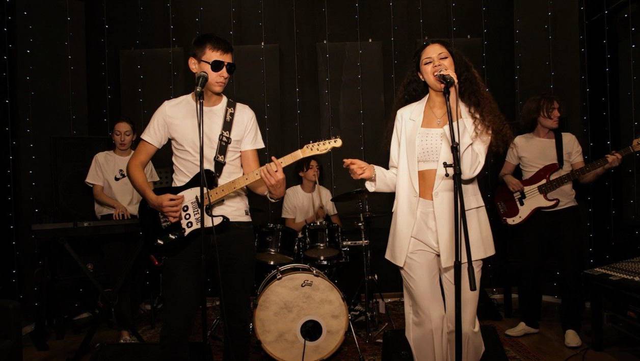 Промо кавер-группы Mix Peppers