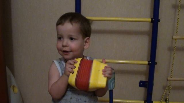 Как правильно играть на гармошке смотреть онлайн