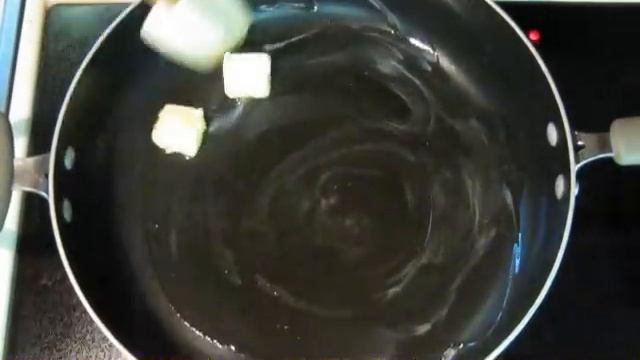 HOW TO COOK CUBE STEAKS (E-Z MEAL!!) смотреть онлайн