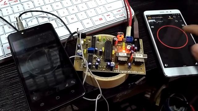Zello Android Radio Gateway Prototype [ PTT Switching Test ] смотреть онлайн