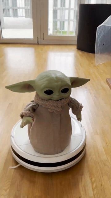 🧹 Grogu's having fun cleaning home #shorts смотреть онлайн