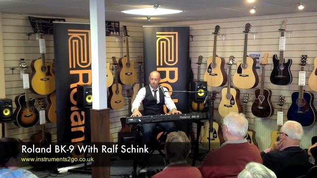 Roland BK9 Keyboard Demo - C3 Organ With Ralf Schink at instruments2go смотреть онлайн