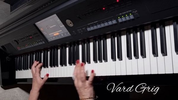 Ծփում է Սևանը~Ծաղիկներ ծաղիկներ💐Hasmik Manaseryan/piano cover Vard Grig