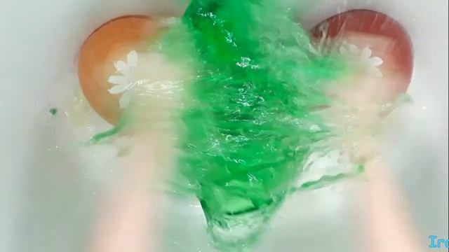 Лопаем шарики🎈🎈🎈 с водой! Мордочки зверей! Учим цвета🌈🎨🌈 на английском языке! смотреть онлайн