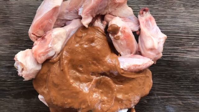 НАСТОЛЬКО ВКУСНО ПОЛУЧИЛОСЬ КУРИНЫЕ КРЫЛЫШКИ по особому рецепту смотреть онлайн