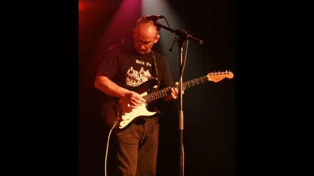 fender strat ultra vox ad120 смотреть онлайн