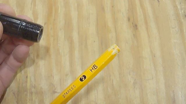 Mini Maglite Flashlight - How To Remove Stuck Corroded Batteries смотреть онлайн