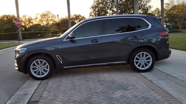 2020 BMW X5 s Drive 40i Sport смотреть онлайн