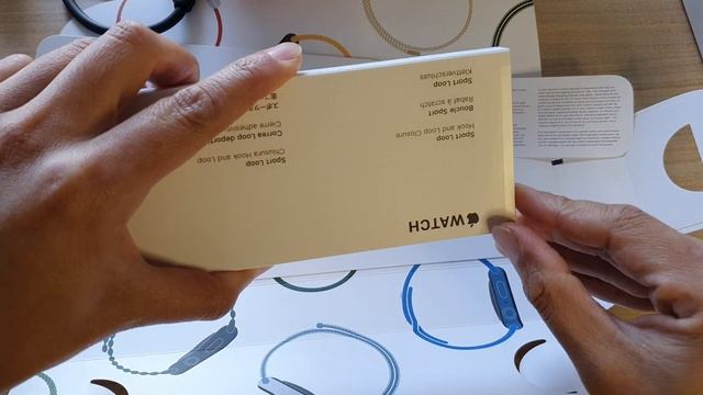 Unboxing the Apple Watch Series 7 смотреть онлайн