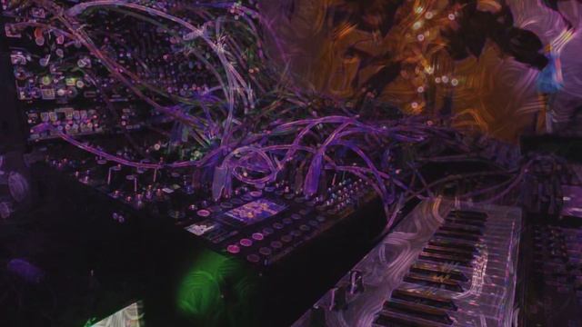 Strands in Time (Synthy Modular Ambient) смотреть онлайн