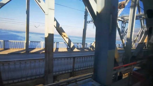 Проезжаем через мост Подъезжаем к Ульяновску смотреть онлайн