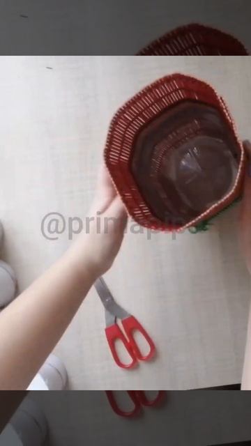Ваза из бутылки и бамбуковой салфетки смотреть онлайн