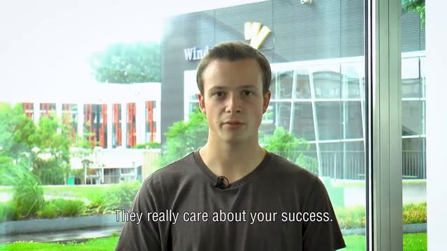 Student from USA talking about the program International Business смотреть онлайн