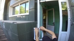 Как установить офисную ручку скобу на входную дверь