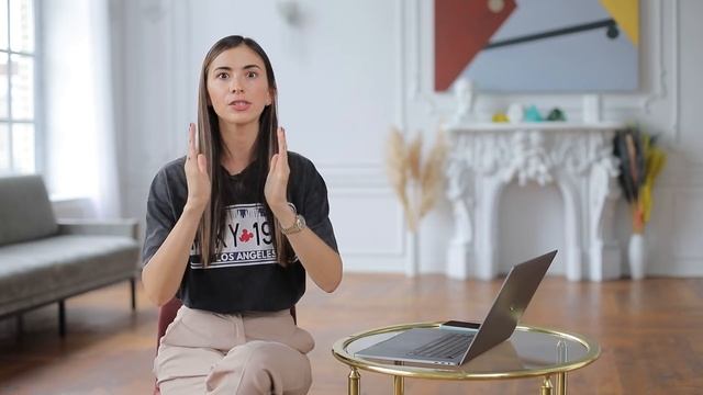 How To Raise Money For Your Business | Pitch Deck Tips смотреть онлайн