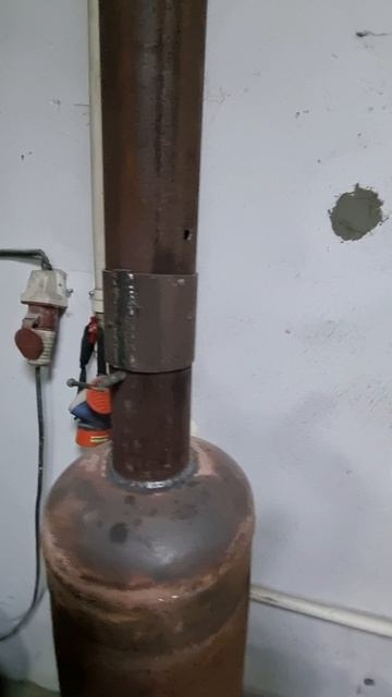 ПЕЧЬ В ГАРАЖЕ ИЗ ГАЗОВЫХ БАЛОНОВ #кириллов #automobile #зима #авторазбор #гараж #automechanic смотреть онлайн