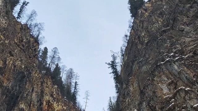 ВОДОПАДЫ ТОФАЛАРИИ НА ВЕЗДЕХОДАХ смотреть онлайн