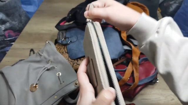 ❌Сумки жіночі Крем. Секонд хенд оптом [L-TEX]. Польща. 24.3 кг смотреть онлайн