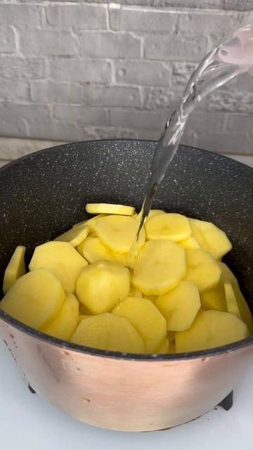 Пюре с Подливой❤️Простой и Быстрый ужин #ужин #асемамухаметжанова #shorts смотреть онлайн