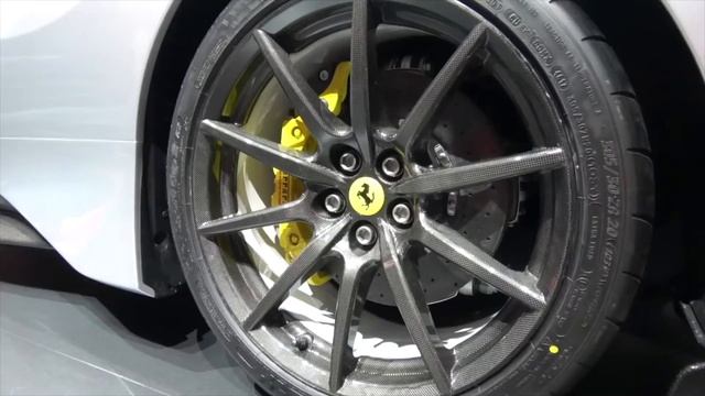 FERRARI 488 PISTA - Walkaround, Exterior and Interior in Detail, Full View, POV/ Vistazo смотреть онлайн