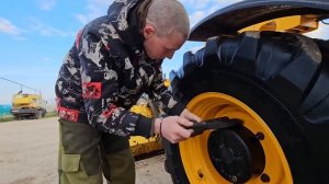 КФХ Идиятуллина | Немного обновили нашу сельхозтехнику | Продолжаем уборку льна и тюкование в рулоны