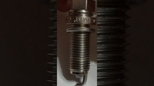 Свечи зажигания Denso IXEH20TT вкратце.