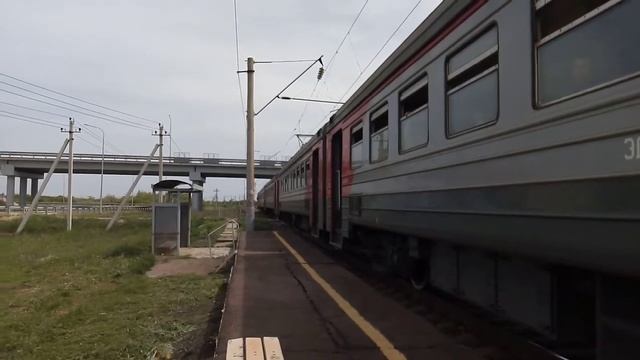 Электропоезд ЭД9М-0064 на станцию арэапорт Гагарина смотреть онлайн