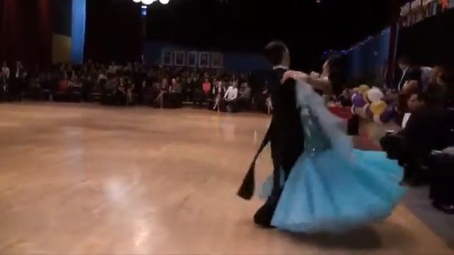 UBC Gala Ball 2012 Championship Standard: Kevin Fahy & Yukie Li Honor Dance смотреть онлайн