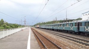 Электровоз ВЛ11.8-790Б/791 с перегоняемым метропоездом, номерной 81.717/714.5