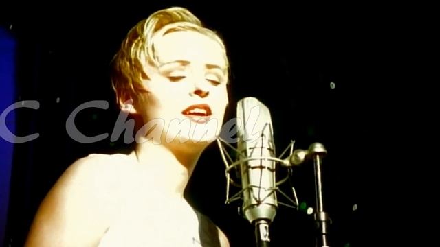 Sonic Dream Collective - Don't go breaking my heart ( HD 1080 p ) смотреть онлайн
