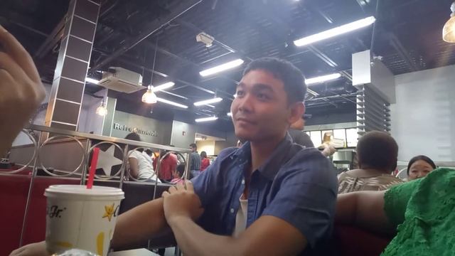 Our Kababayan meets at Carl's Jr in American Samoa смотреть онлайн