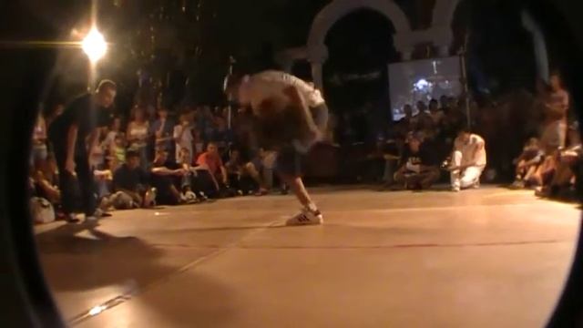 Kid Krenk vs Uze Rock смотреть онлайн