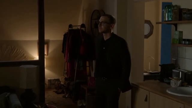 Emily in Paris Kiss Gabriel - Emily and Gabriel Kiss scenes смотреть онлайн