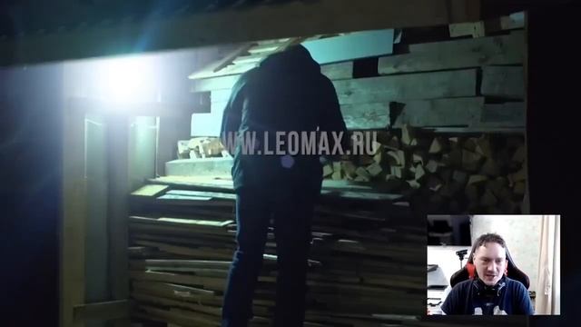 Фонарь который светит на 10000000 метров и не ослепляет! Работает от батарейки смотреть онлайн