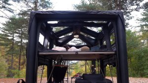 Двухярусная надувная палатка, кемпинг, на природе с комфортом