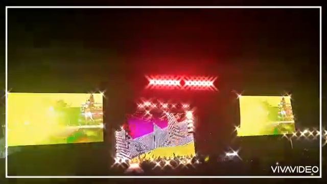 Gwen Stefani (2) F1 Concert Singapore смотреть онлайн