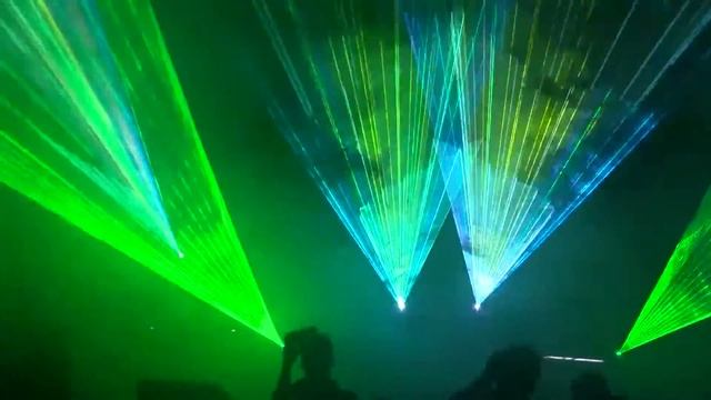 Lasershow beim Sindelfinger Straßenfest смотреть онлайн