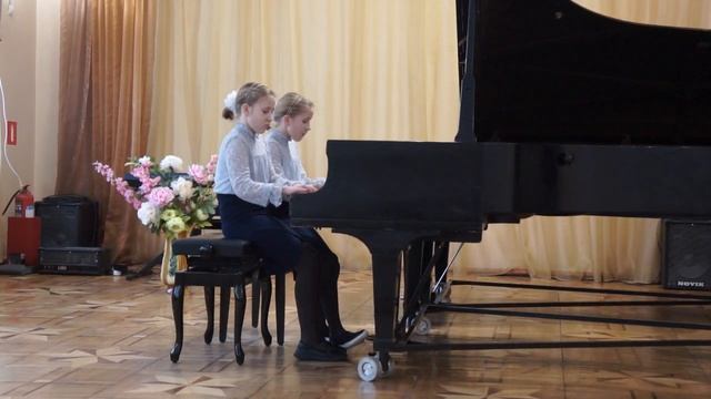 В. Коровицын "Куклы сеньора Карабаса". Фортепианный ансамбль. смотреть онлайн