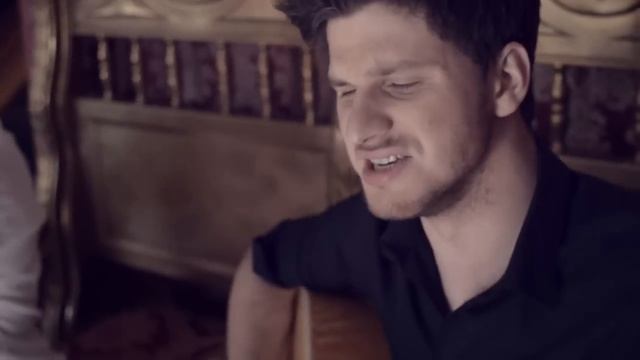 Adele-Turning tables cover by I Fratelli McFly смотреть онлайн