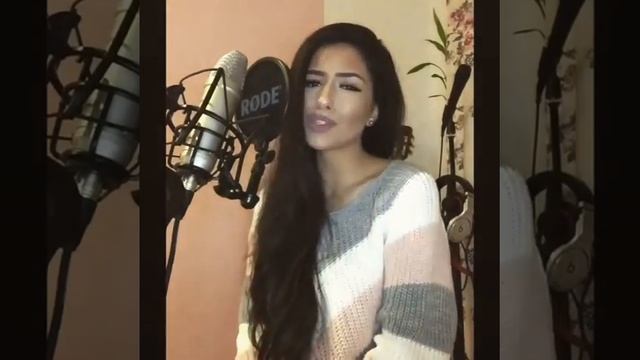 Очень красивая девушка поет Безумно красивую турецкую песню 💗✨ смотреть онлайн