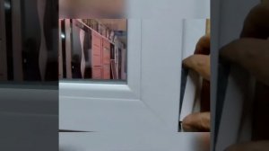 Регулировка пластикового окна, окно провисло и затирает