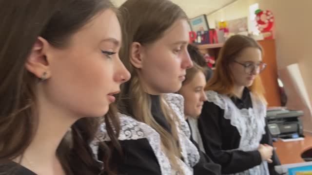 Последний звонок 11Б реальные пацаны смотреть онлайн