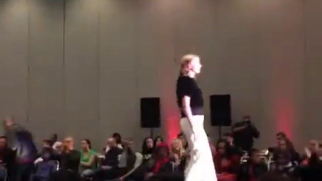 Alice in Fashionland - Runway modeling смотреть онлайн