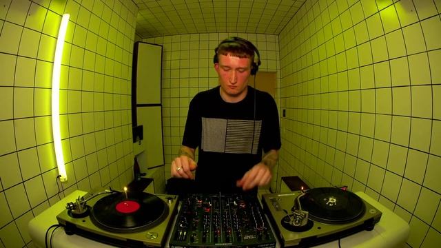 Frameworks - Decka | HÖR - May 16 / 2023