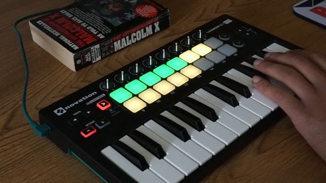 Hip Hop Beat Performance Using LaunchKey Mini смотреть онлайн