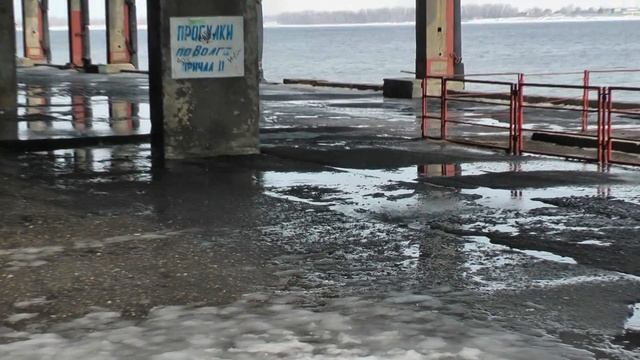 Апрель смотреть онлайн