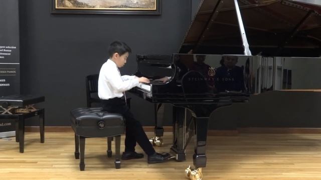 Chopin - Waltz in Bb Major performed by Alston Leung смотреть онлайн