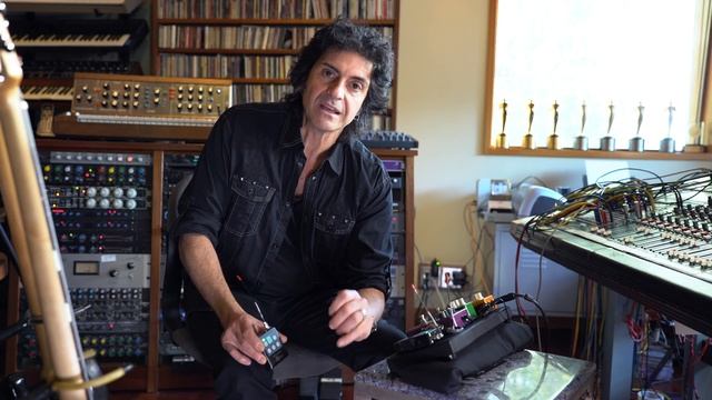 Smart Tune and Sync on the Lectrosonics L Series Wireless for Bass and Guitar with Phil Soussan HD смотреть онлайн