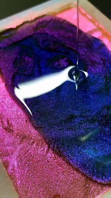 How to Make a Resin Dog Picture with Mica Powder | Resin Art #youtubeshorts #diy #resinart #art смотреть онлайн